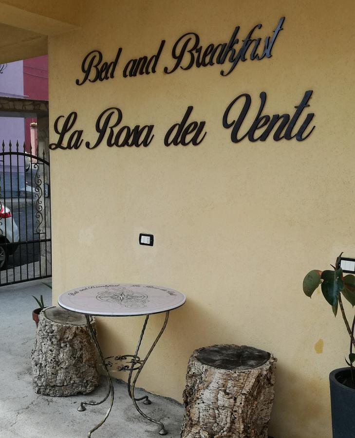 B&B La Rosa Dei Venti Acri Exterior foto